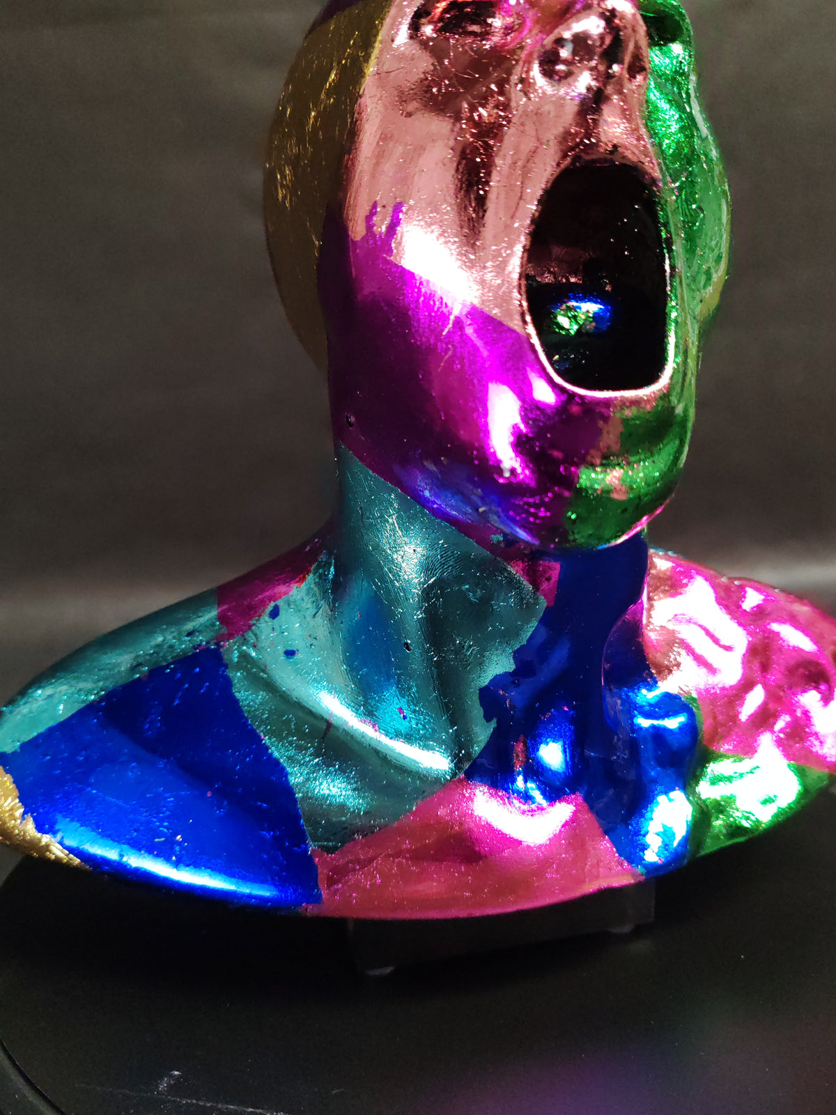 scultura CHROMA