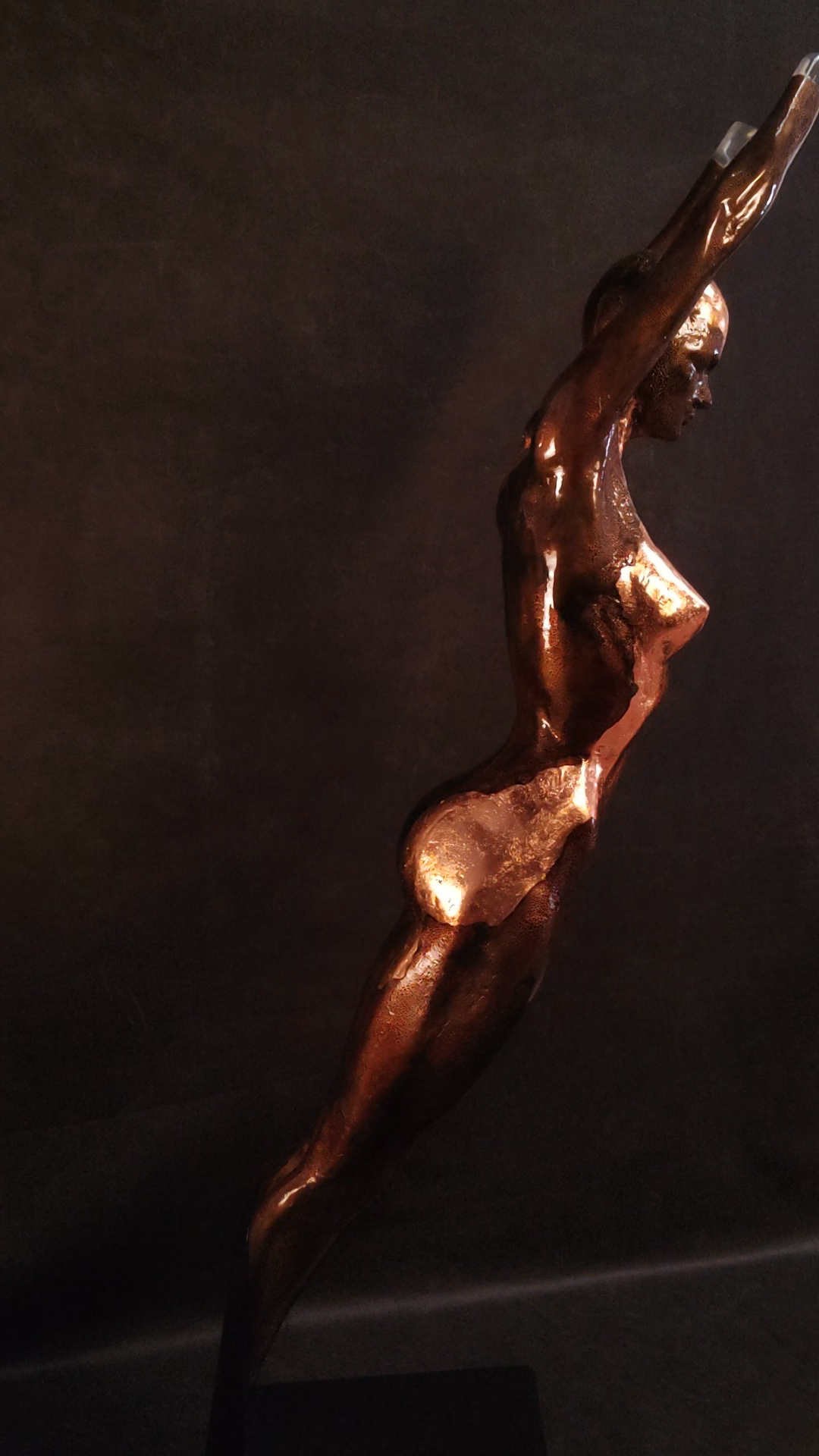 scultura DEA DEL FUOCO