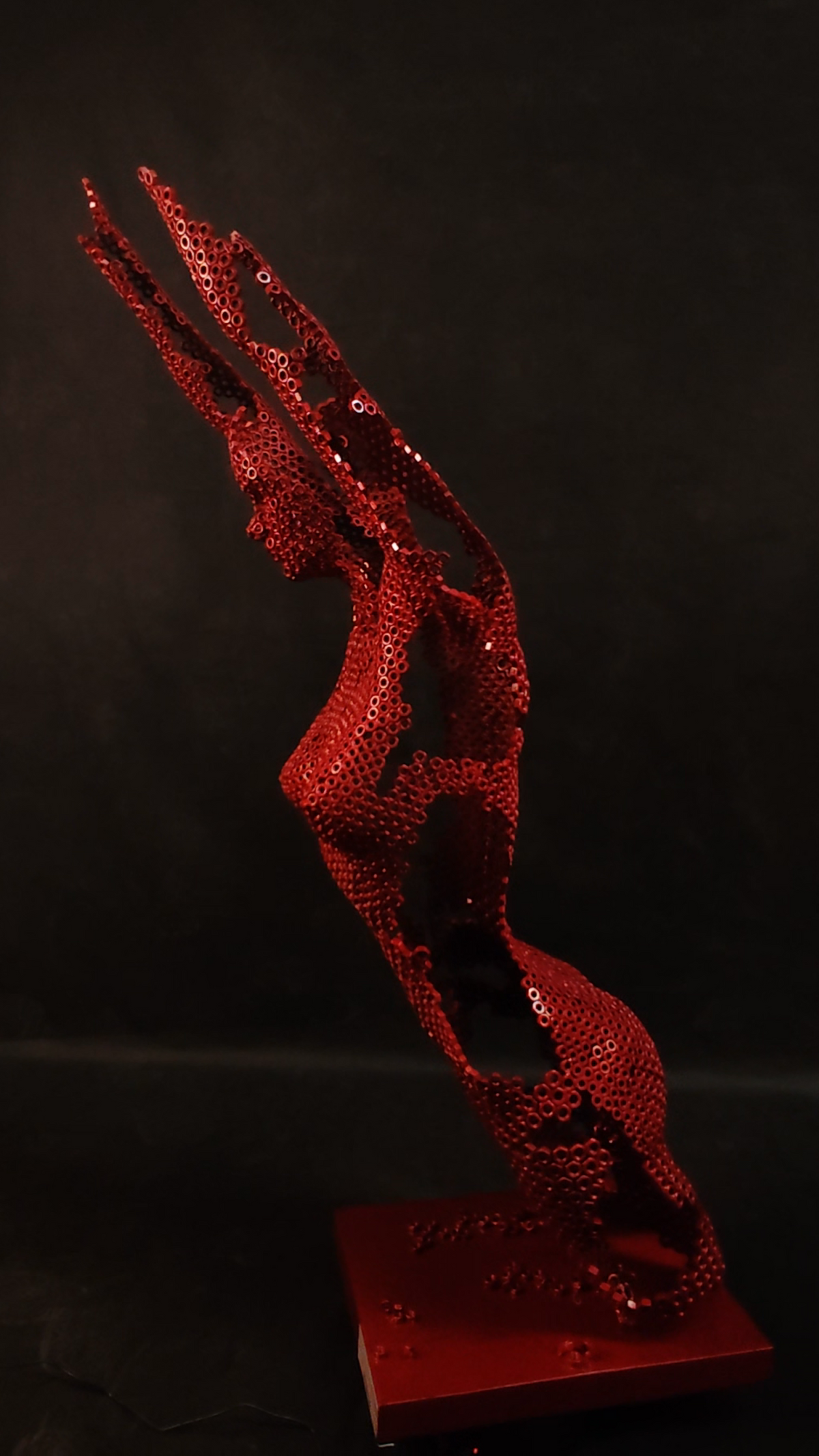 scultura WEIGHTLESS