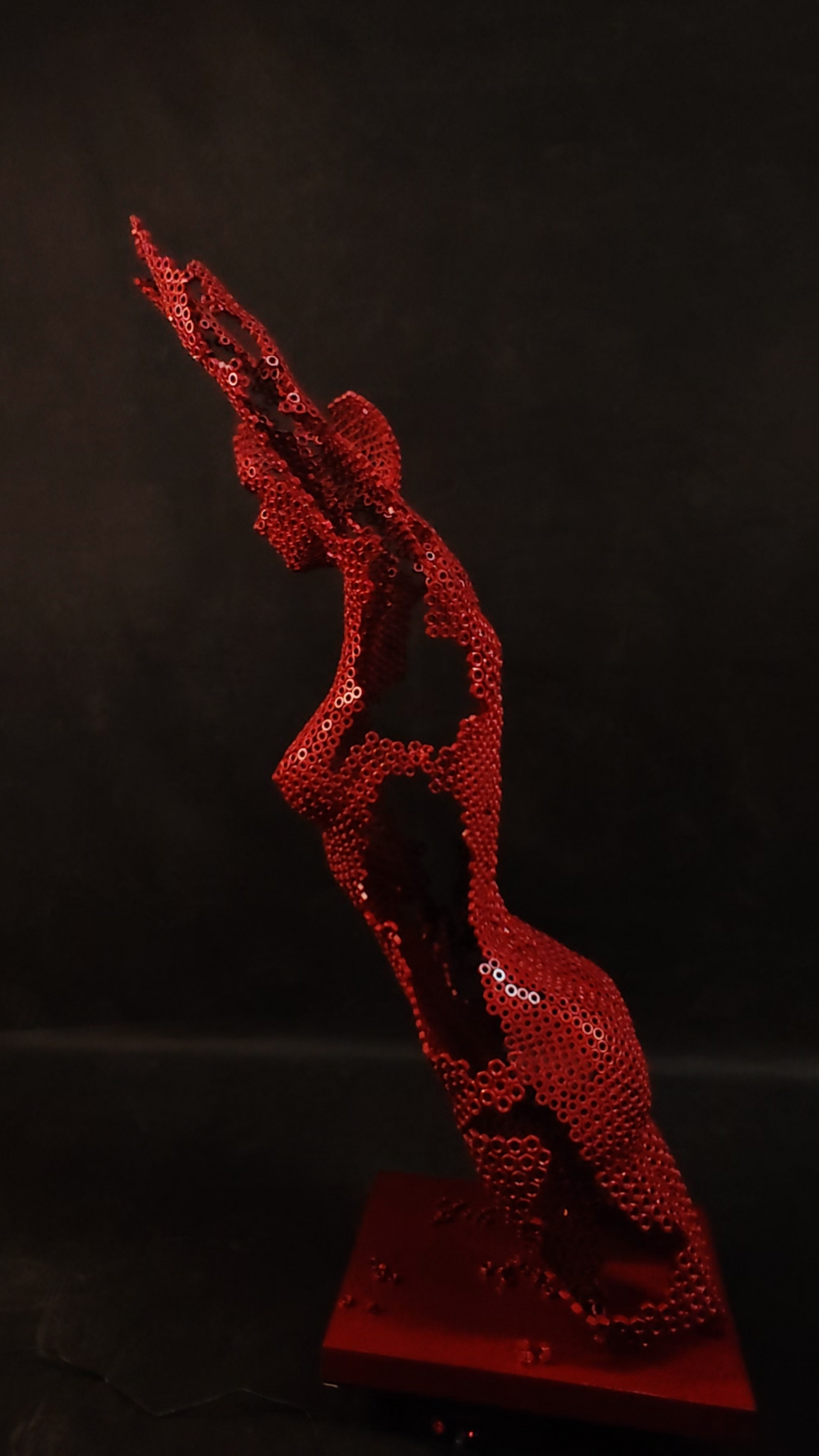 scultura WEIGHTLESS