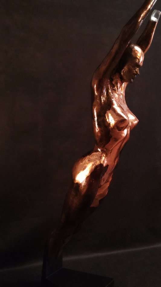 sculpture Die Göttin des Feuers